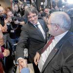 El ex president de la Generalitat, Carles Puigdemont, ayer a la llegada del acto de la presentación de su lista