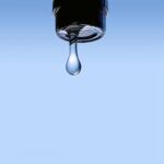 El mínimo vital de agua beneficiaría a 310.000 andaluces con dificultades