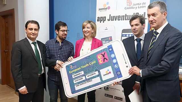Alicia García junto a Fernando González, José Manuel Espinosa, Jorge Sicilia y Eduardo Carazo