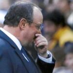 Rafa Benítez ha vivido un calvario, sobre todo los últimos partidos, en los que la afición del Bernabéu le silbaba