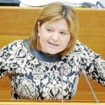 La portavoz del PP en Les Corts, Isabel Bonig, ayer durante la sesión de control del presidente