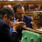 Los diputados del PSOE Patxi López, José Luis Ábalos y Meritxell Batet durante el Pleno del Congreso de los Diputados
