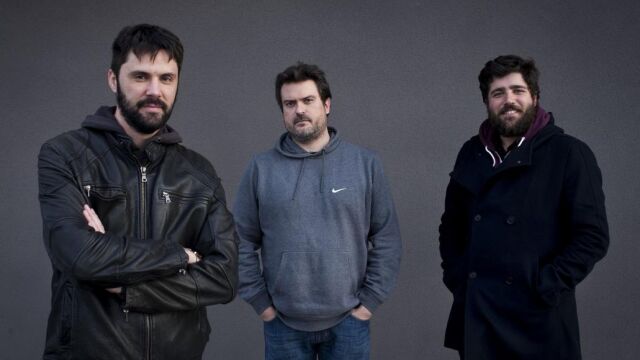 Raúl Vázquez (i), de Difusión Gráfica, Javier León (c), director de León Studios, y Jorge Galindo (d), de 47 degrees, quienes, por separado, han desarrollado con éxito proyectos de realidad virtual, animación electrónica, diseños en tres dimensiones o programación informática.