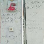 Las pintadas en la fachada del colegio de educación especial Juan XXIII, que lograron taparse a tiempo para que no las vieran los niños