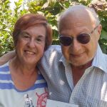 Najenson y Noami con el poemario