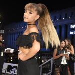 Fotografía de archivo de la cantante Ariana Grande