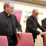 José María Gil Tamayo, Juan José Omella, Adolfo González Montes y Ginés García Beltrán
