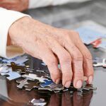 Los juegos de mesa son muy útiles para detener el deterioro cognitivo
