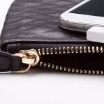 El bolso-cargador del móvil de H Butler, uno de los productos de CES 2017