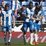 El delantero ecuatoriano del Espanyol Felipe Caicedo celebra su gol ante Osasuna con sus compañeros Pablo Piatti y Gerard Moreno