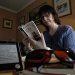 Proaño participará en la Feria del Libro de Sevilla en una mesa redonda sobre lectura y discapacidad visual