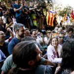 La presidenta del Parlament catalán, Carme Forcadell (c), lidera las manifestaciones independentistas