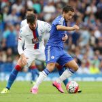 El jugador del Chelsea Eden Hazard (dcha), en el partido contra el and Crystal Palace de la pasada jornada de la Premier