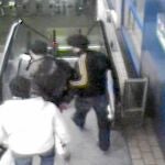 Momento de la detención de uno de ellos.