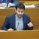 El conseller Vicent Marzà explicó la adopción de las medidas de los proyectos lingüísticos ayer ante Les Corts