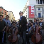 Un momento del ensayo de Florez