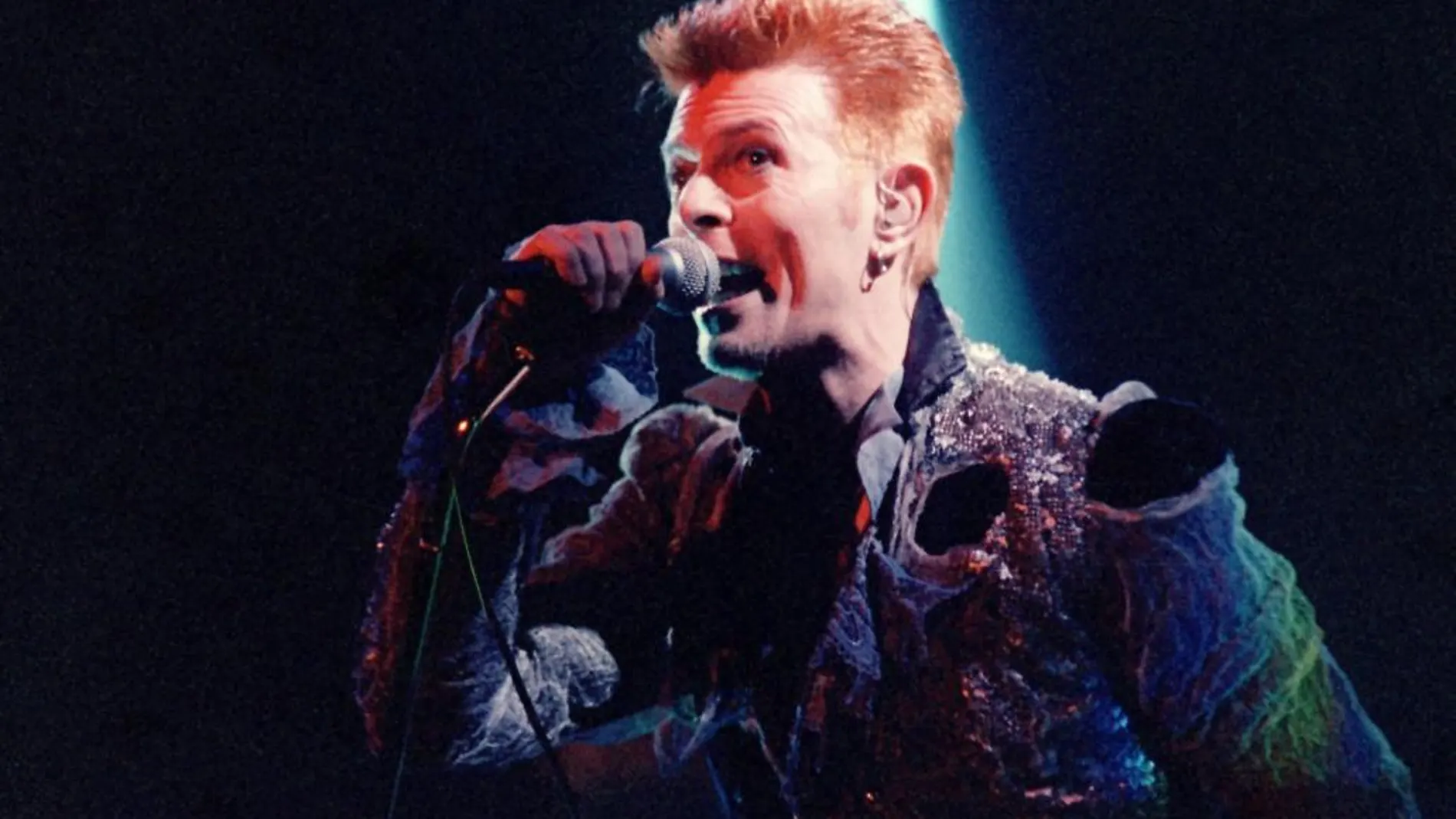 David Bowie, tomada durante su actuación en el "Doctor Music Festival" en 1996