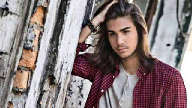 Tony Castro, de modelo a acomodador de Chanel