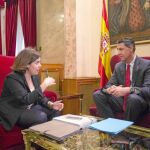 Sáenz de Santamaría y García Albiol, durante una reciente reunión en el Senado.
