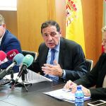 El consejero de Sanidad, Antonio Sáez Aguado, preside la reunión del Observatorio Único de Castilla y León