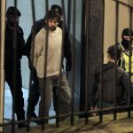 Imagen de archivo de la detención del presunto colaborador del comando Vizcaya de ETA, Asier González Soreasu, en su domicilio de Bilbao