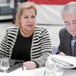 La vicepresidenta Rosa Valdeón junto al viceconsejero de Empleo, Mariano Gredilla