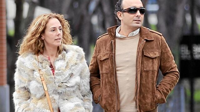 Rocío y Fidel pasean por las calles de Madrid la semana pasada