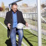 Joaquín Caparrós, en la Ciudad Deportiva de Las Rozas