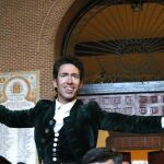 El rejoneador Leonardo Hernández a su salida a hombros de la monumental de Las Ventas la penúltima de la Feria de San Isidro