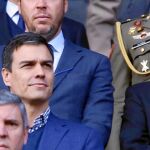El secretario general socialista asiste ayer a la final de la Copa del Rey de Rugby en Valladolid