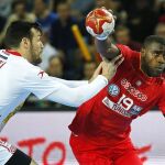 España salió a la pista con la consigna de hacer circular lo más rápido posible el balón