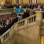Celebración de todo el orbe soberanista tras la declaración de independencia en el Parlamento de Cataluña el 27 de octubre.