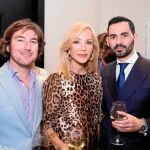 Entre el director de comunicación de Protos, Fernando Villalba, y el fotógrafo Mario Monforte