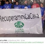 La PAH hizo creer a la Policía incluso a sus simpatizantes que estaban reokupando La Cava. Luego confesaron que sólo era una campaña para promocionar un libro que se presentó ayer
