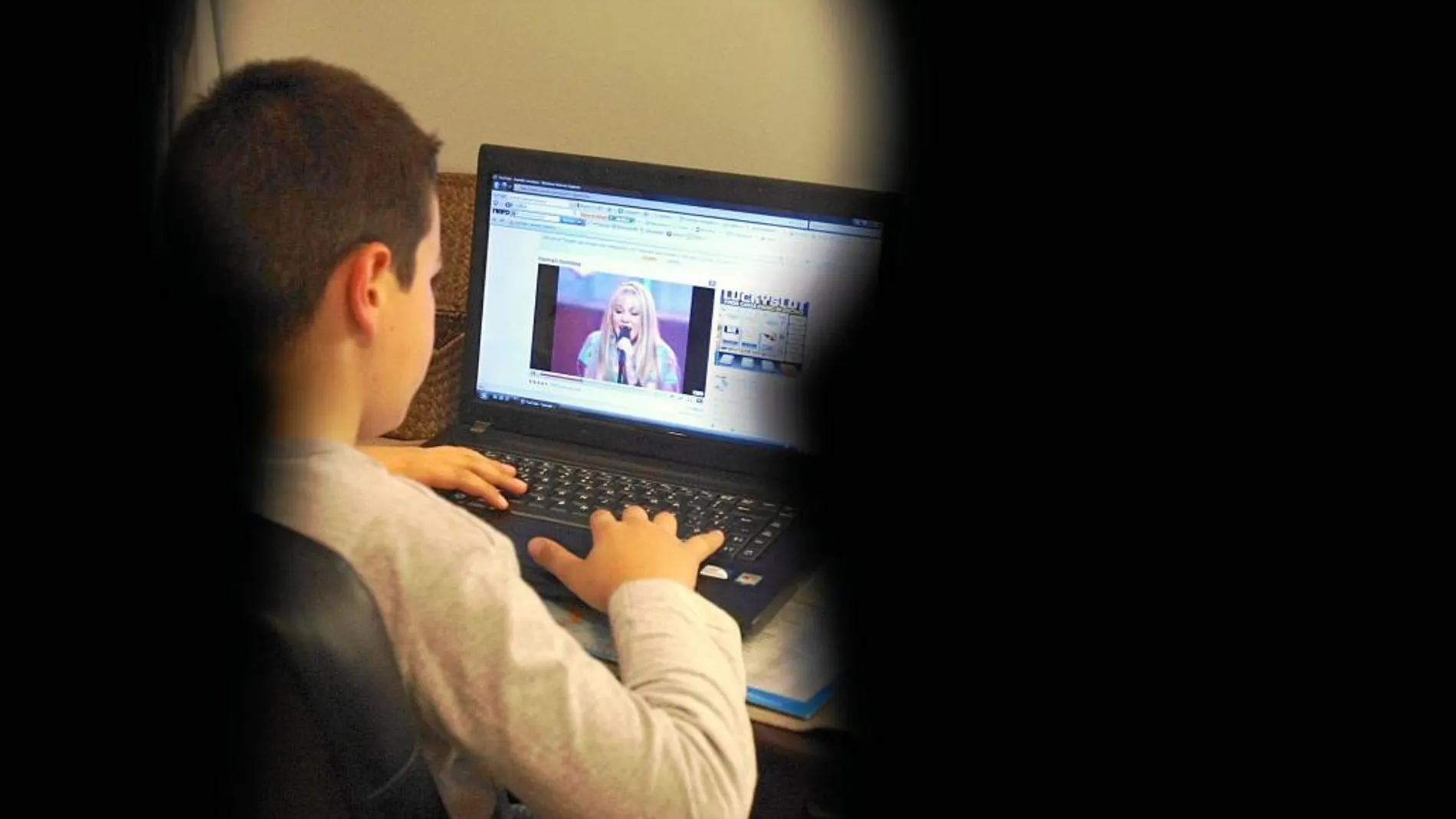 El 90% de los menores de 15 años son usuarios de las redes sociales