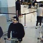 Najim Laachraoui, el primero por la izquierda