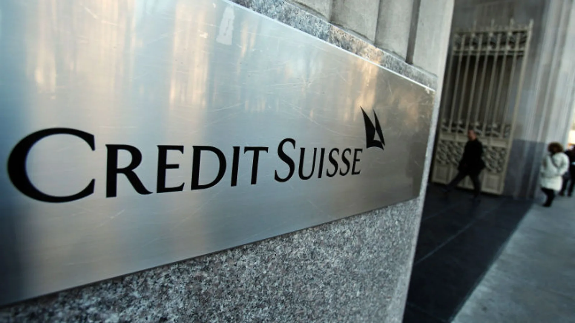 Credit Suisse sale de pérdidas y gana 980 millones euros hasta septiembre