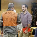 Alberto Garzón durante la reunión que ha mantenido hoy con el comité de empresa de ArcelorMittal Zumárraga.