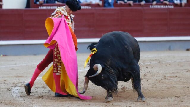 Toreo a la Verónica de José María Manzanares en Las Ventas