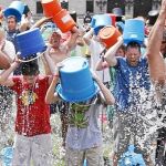 La ELA se visibilizó gracias a la campaña del cubo de agua, que perseguía recaudar fondos para investigación