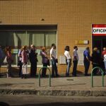 Los hogares con todos sus miembros en paro bajan a 1.277.600, el mínimo desde 2009