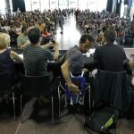 El comité de empresa del Metro de Barcelona, sometió esta mañana a votación de la plantilla la propuesta de la mediación de Trabajo para desencallar la huelga después de tres meses de duración