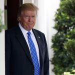 El Supremo revive el veto de Trump