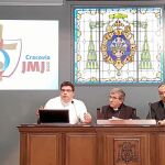 El auxiliar de obispo de Valladolid, Luis Argüello, junto a Jesús Campos y Jorge Fernández