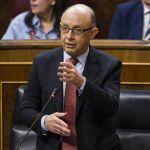 España registró el déficit público más alto de la UE en 2016, un 4,5 % de PIB