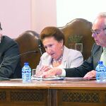 La Infanta Doña Margarita y su esposo Carlos Zurita, junto al alcalde de Soria, Carlos Martínez, en un acto de la Fundación