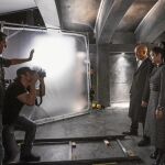 Robert Rodríguez, durante el rodaje con Malkovich y Shuya Chang
