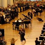 Cincuenta pianos percuten a la vez en el Centro Cultural Miguel Delibes de Valladolid