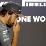 Fernando Alonso antes de dar la correspondiente rueda de prensa en Budapest (Hungría)