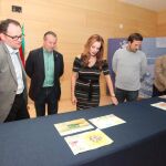 La presidenta de las Cortes y de la Fundación Villalar, Silvia Clemente; el presidente de Asaja, Donaciano Dujo; el dibujante y humorista gráfico, José María Nieto; el fotógrafo, Jonathan Tajes; y el director de la Fundación Villalar-Castilla y León, Juan Zapatero